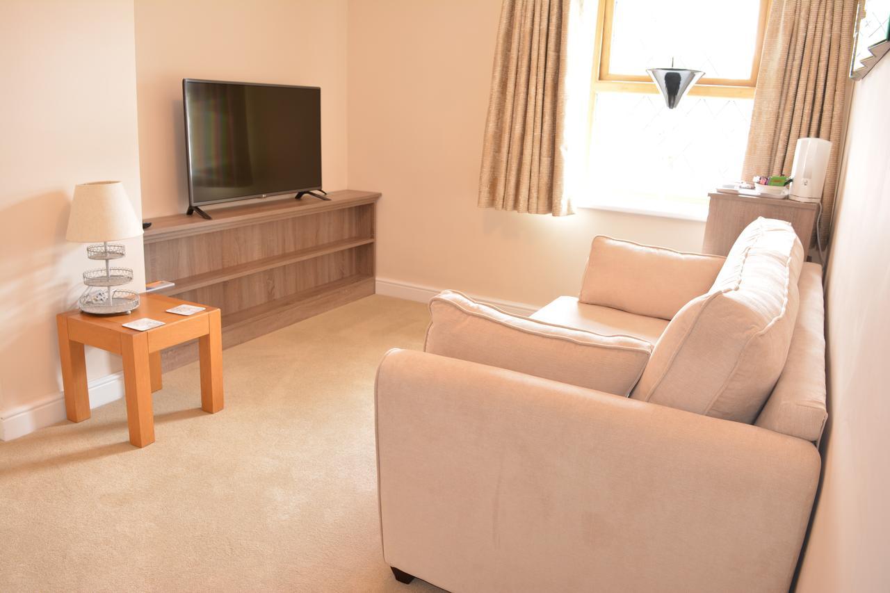 Greyhound Inn Winterborne Kingston Ngoại thất bức ảnh