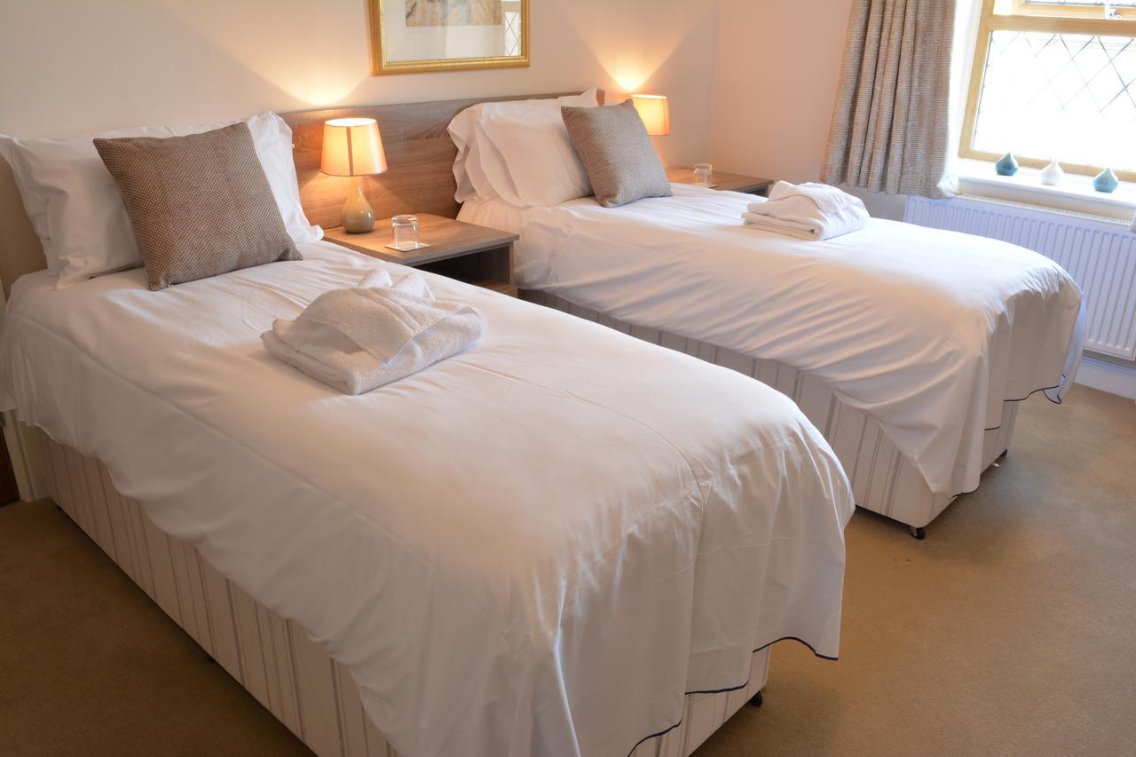 Greyhound Inn Winterborne Kingston Ngoại thất bức ảnh