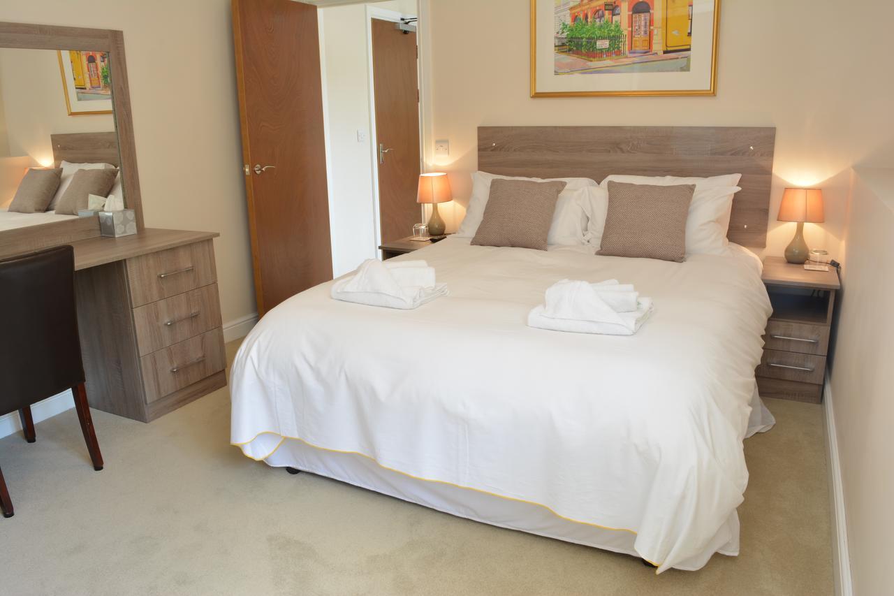Greyhound Inn Winterborne Kingston Ngoại thất bức ảnh