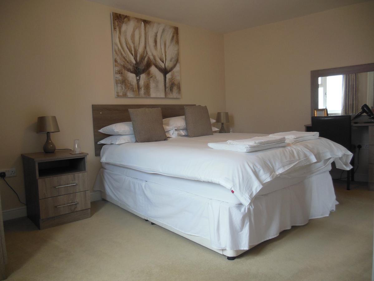 Greyhound Inn Winterborne Kingston Ngoại thất bức ảnh